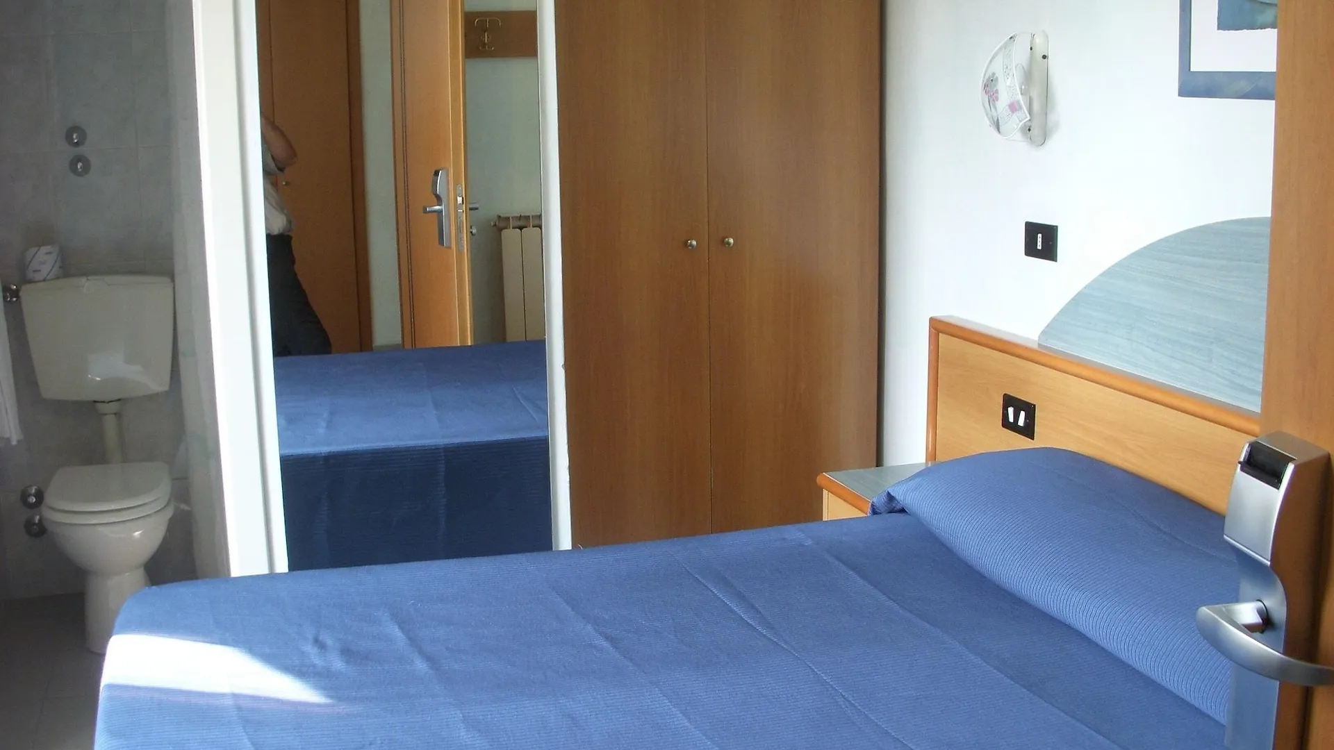 מרינה די מסה Hotel Roma