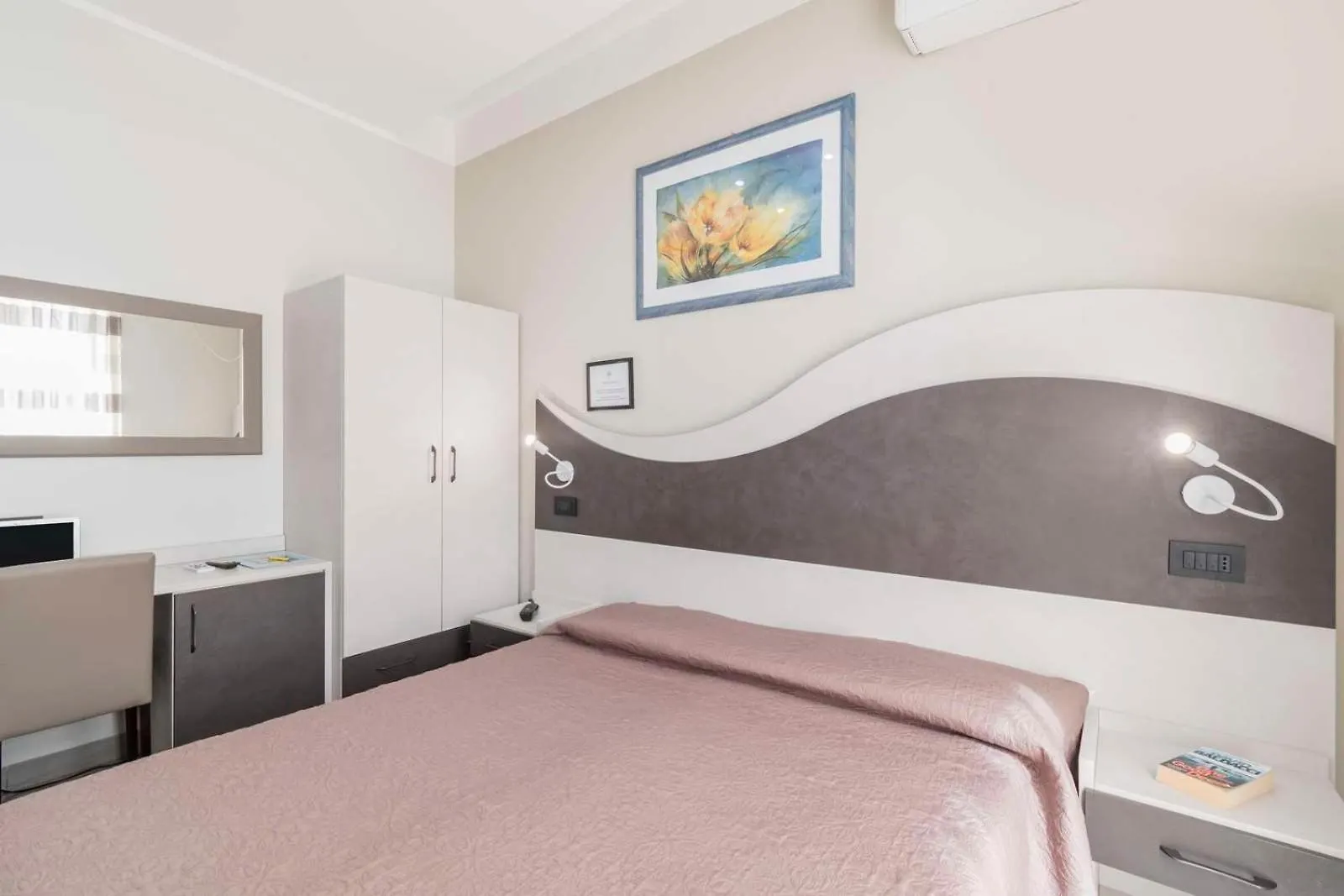 מרינה די מסה Hotel Roma  מרינה די מסה