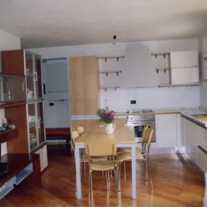 casa-bianca.hotelinveneto.com/